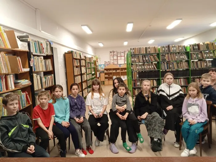 на фотографии участники конкурсной программы (1)