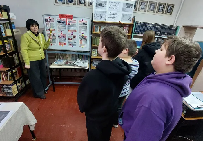 На фотографии идёт беседа о целях и видах терроризма,об истории терроризма,о террористических актах, совершенных в мире за последние годы