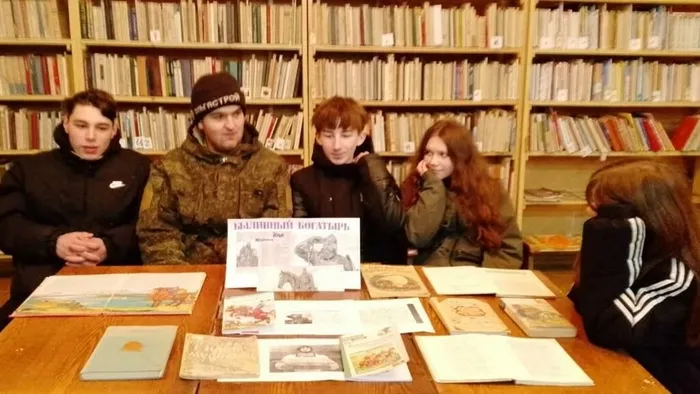 на фотографии участники мероприятия