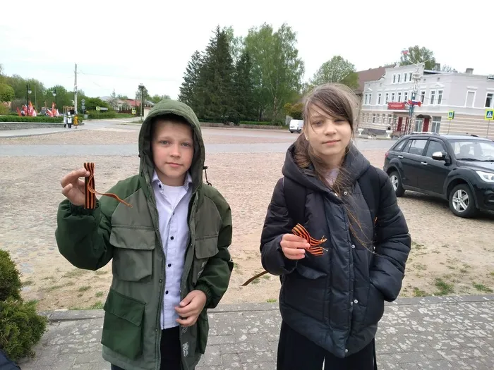 Детям вручили ленточки