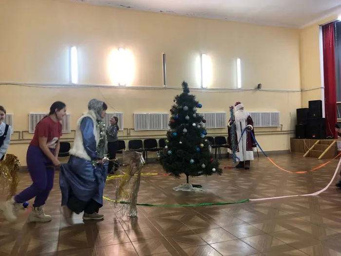 на фотографии фрагмент игровой программы (1)
