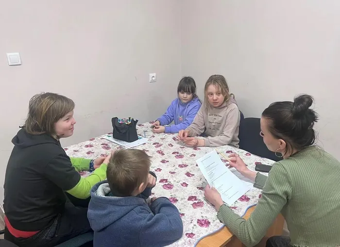 на фото участники беседы