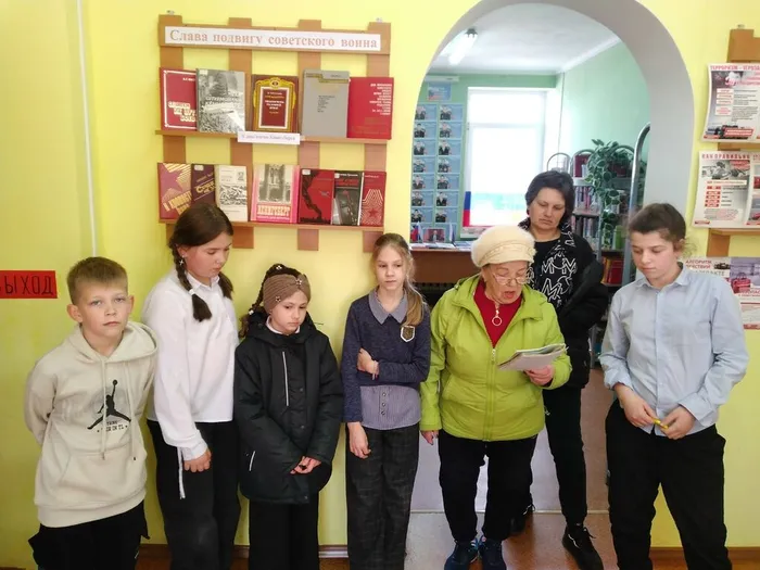 Гусева М. П. читает стихотворение собственного сочинения