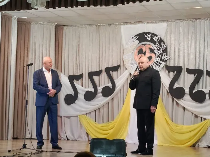 На фото Виктор Макаров и Олег Вашурин