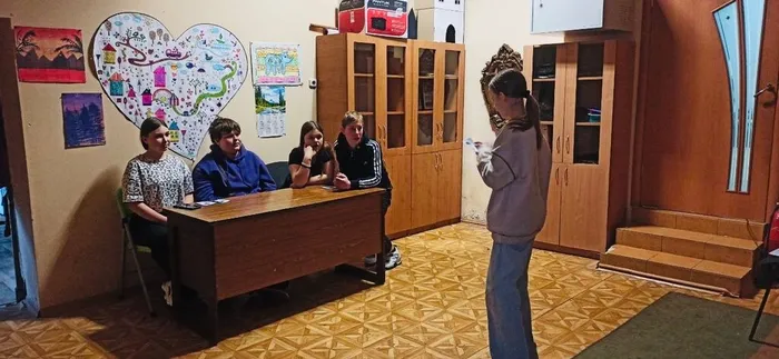 на фотографии участники викторины (2)