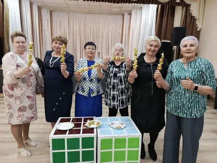 на фото фрагмент встречи
